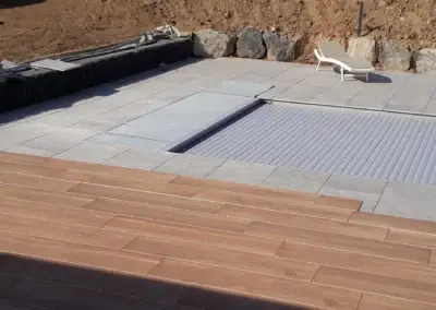 carrelage extérieur : terrasse de piscine