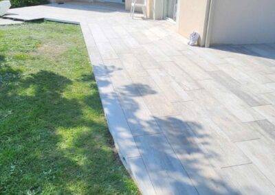 carrelage extérieur : terrasse de piscine