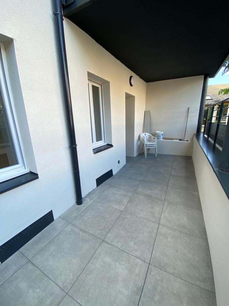 CARRELAGE-EXTERIEUR-TERRASSE-SUR-PLOTS